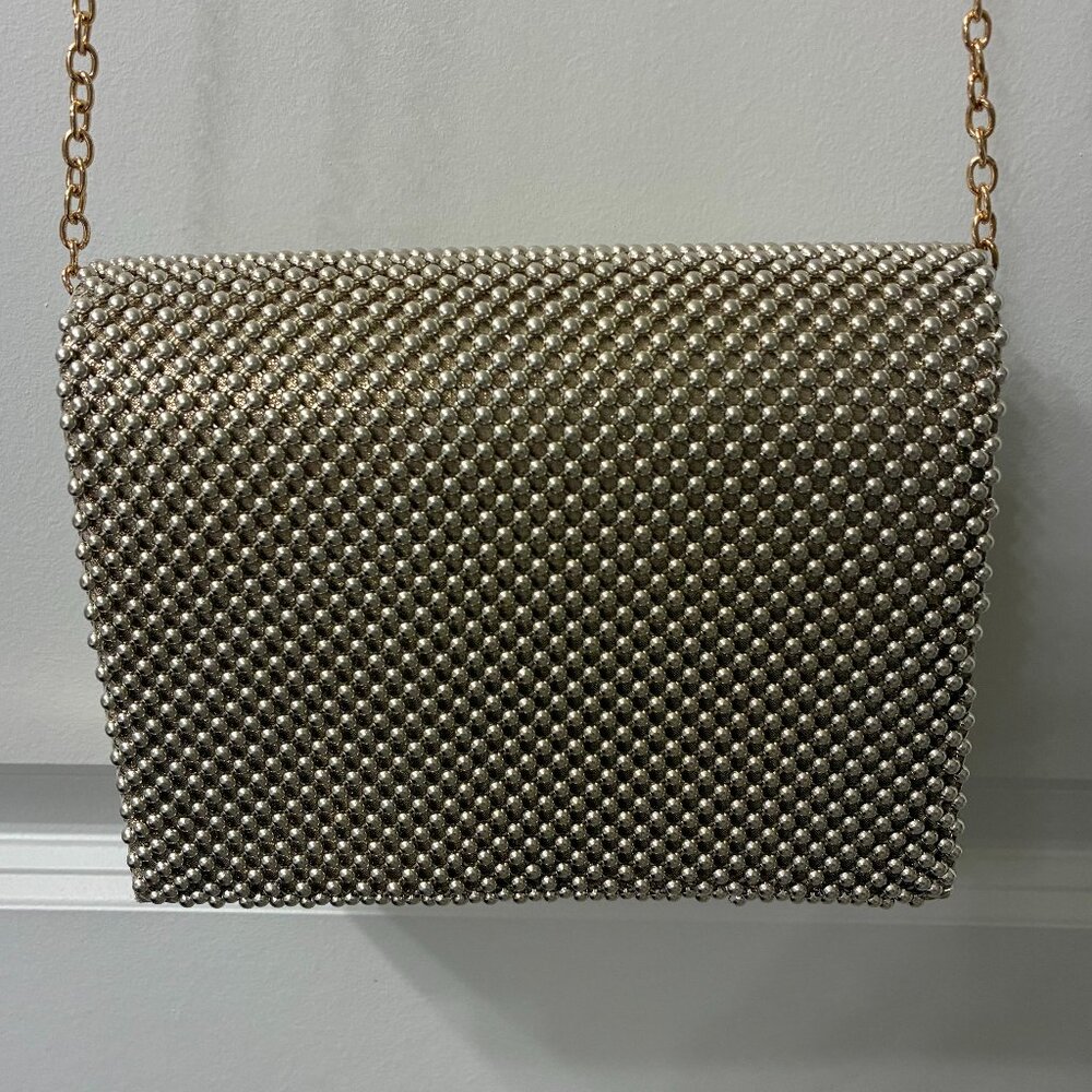 Lined gold beaded clutch (5.5”x 7”)